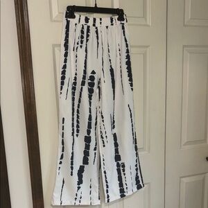 Off white with navy blue tie dye pattern pants size Small